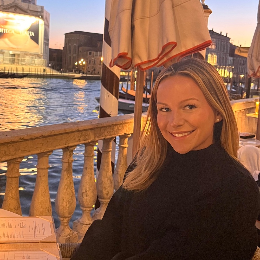 Meet your Posher, Emma